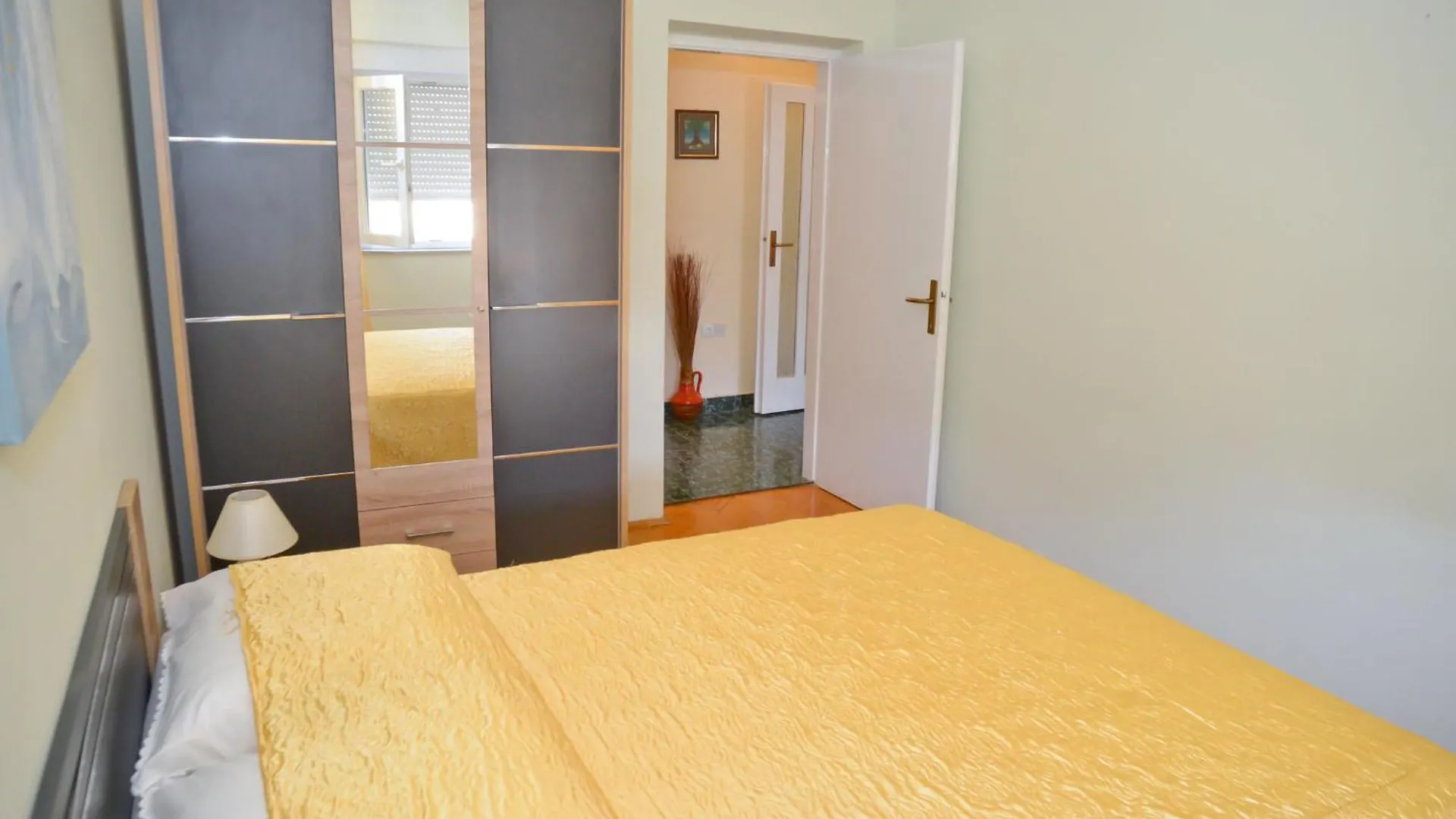 Apartments And Rooms Antonio Zadar