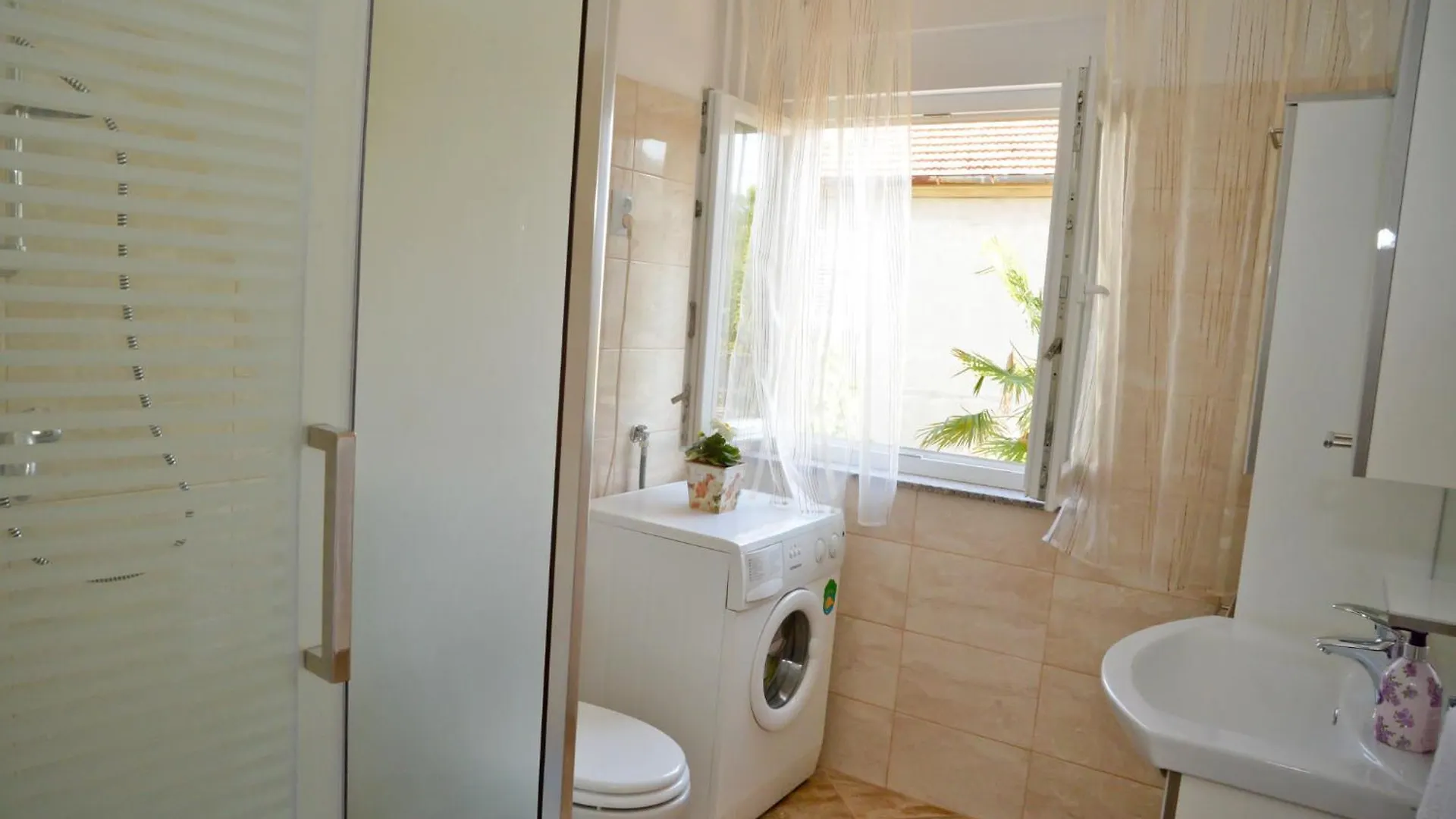 Apartments And Rooms Antonio Zadar Croatia