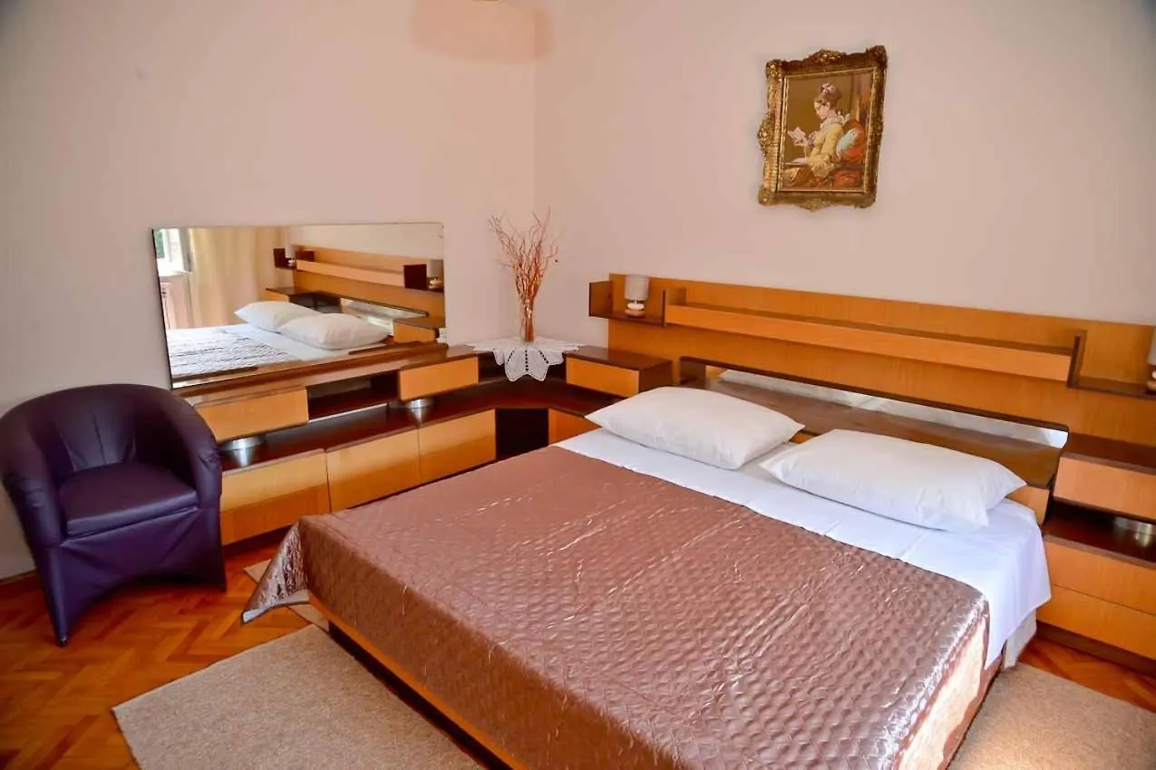 Apartments And Rooms Antonio Zadar Croatia