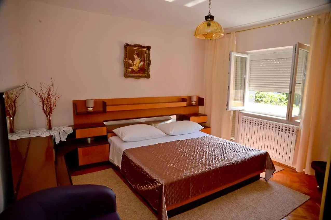 Apartments And Rooms Antonio Zadar 0*,  Croatia