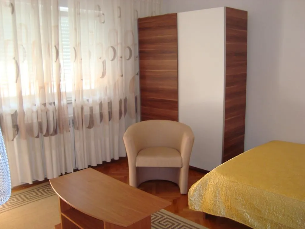 Apartments And Rooms Antonio Zadar 0*,